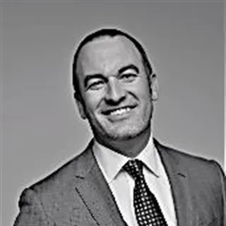 Portrait of Ryan Lippmann